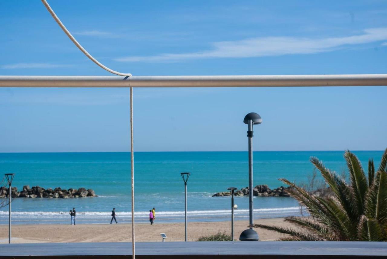 Appartamento Di Antonio Fronte Mare Montesilvano Marina エクステリア 写真